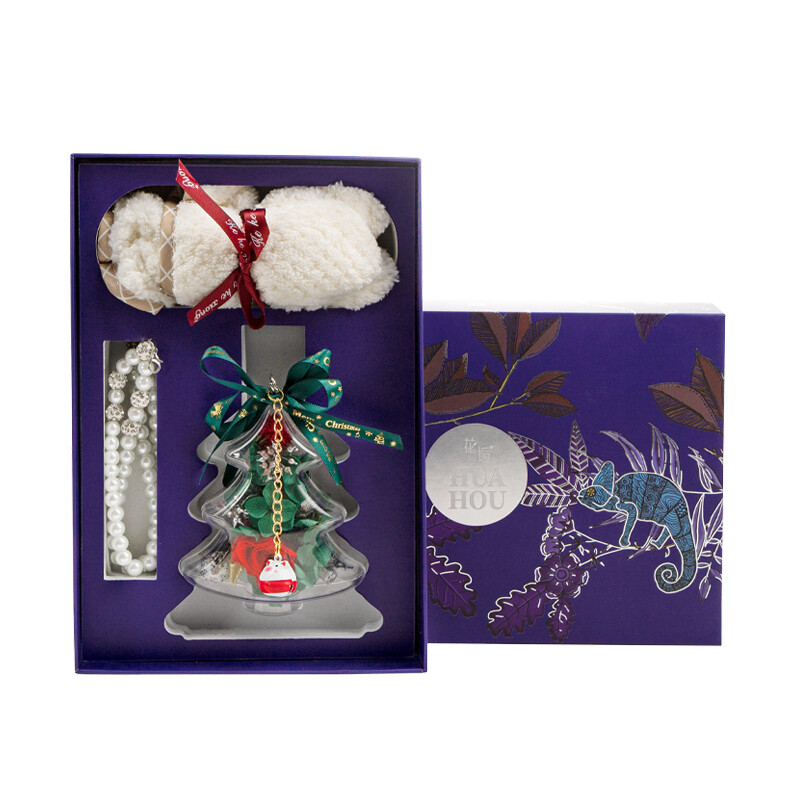 Christmas Preserved Flower Pendant