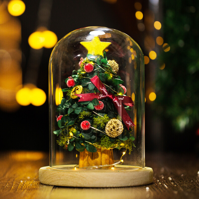 Medium Christmas Tree with Lights (Original Wooden Base)