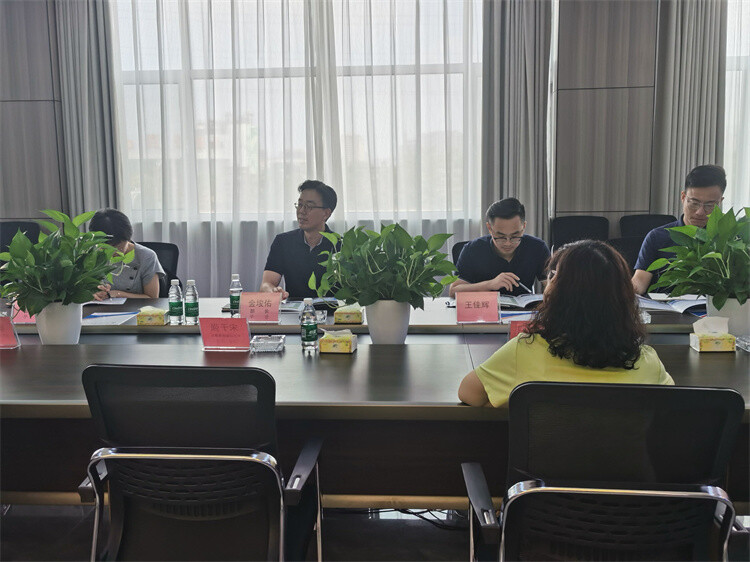 韓国浦項製鉄グループ（張家港公司）の指導者と専門家が豊爾達を訪問し、指導を見学することを歓迎する