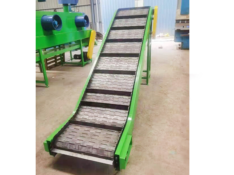 Mesin pengangkat papan rantai