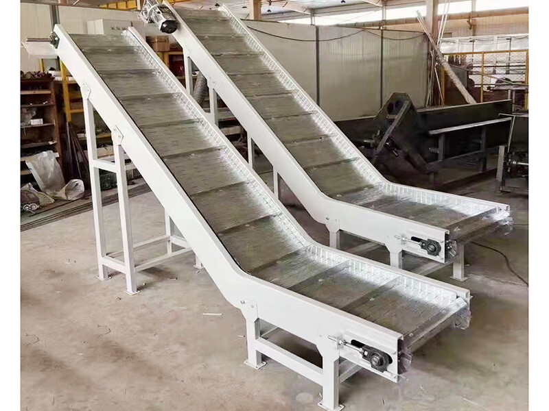 Mesin pengangkat papan rantai