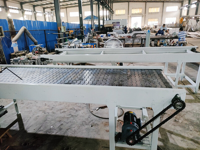 Conveyor papan rantai stainless steel