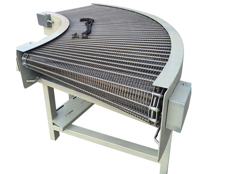 Conveyor sabuk jaring belok