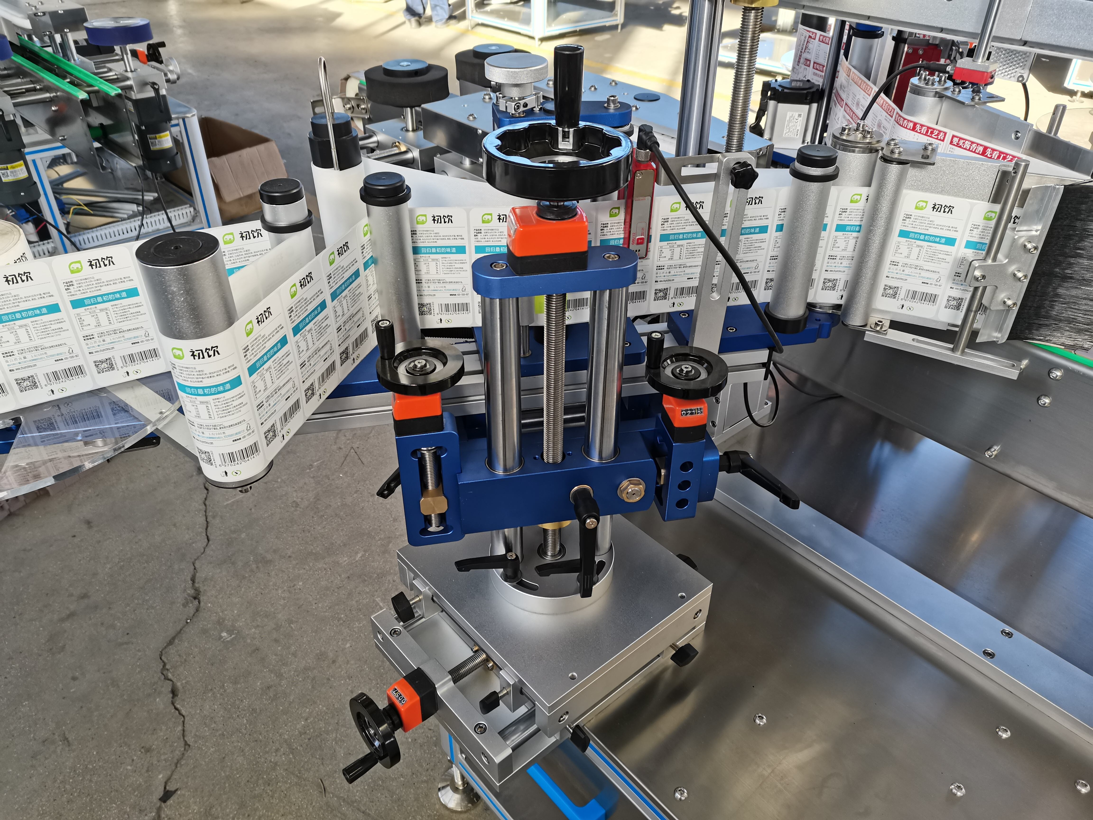 automatic three label labeling machine