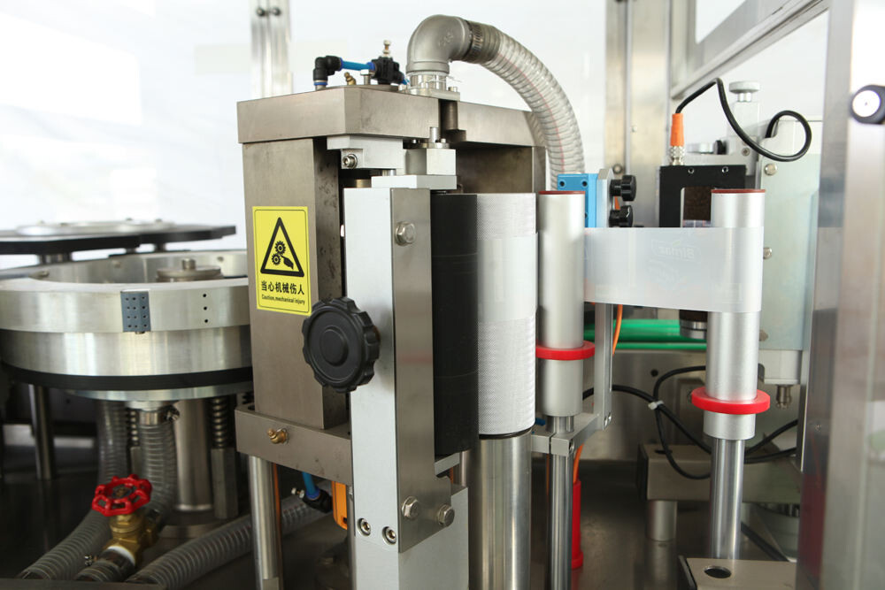 Hot melt adhesive labeling machine