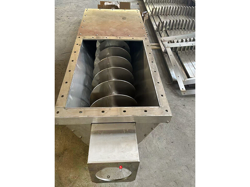 Konveyor ulir berbentuk U