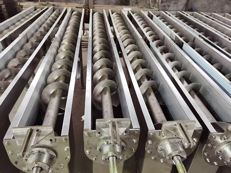 Konveyor ulir berbentuk U