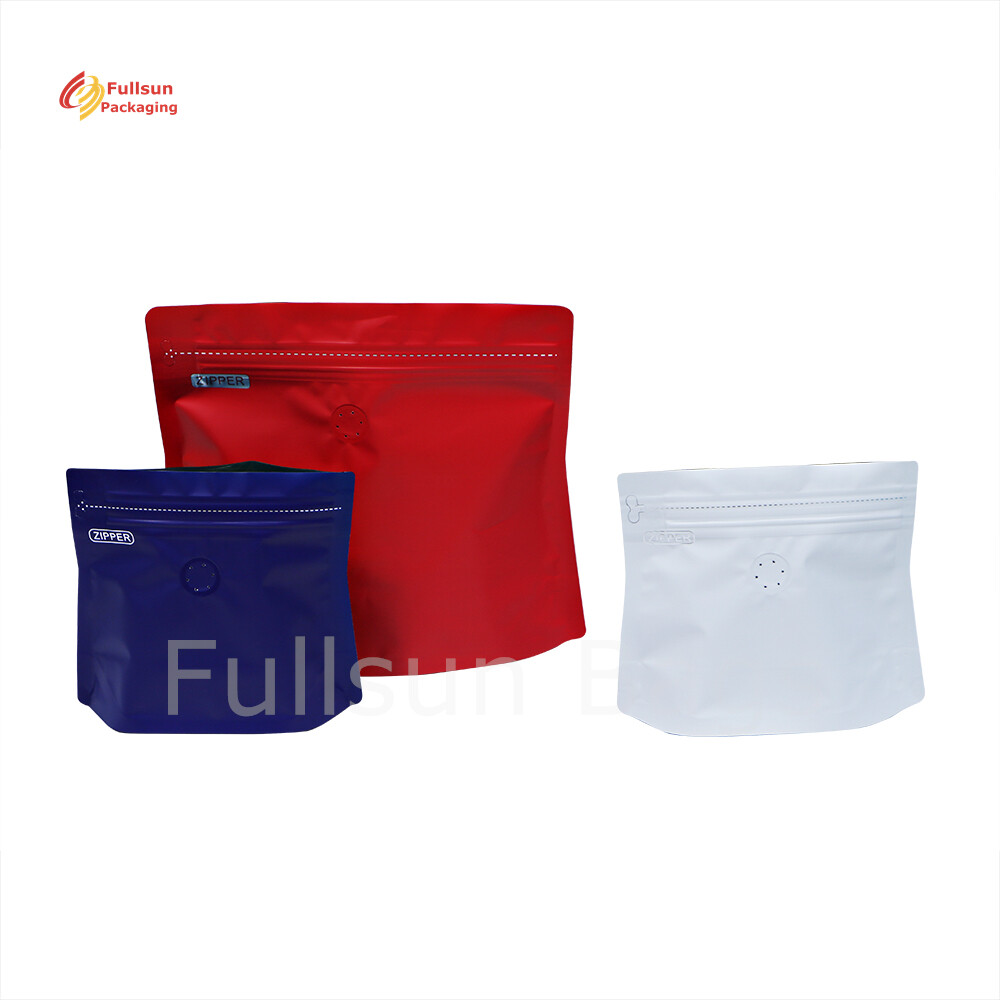 Tiga sisi tertutup kantong berdiri sendiri