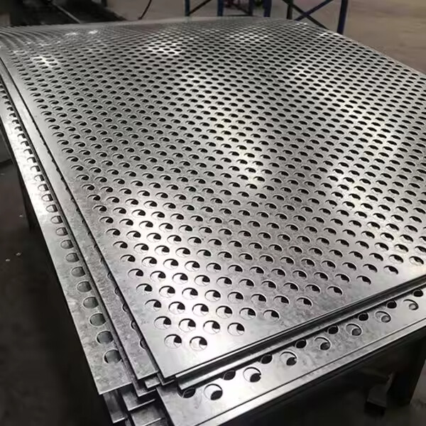 Slotted Perforated Metal Sheet Decorative Perforated Metal Mesh Plate