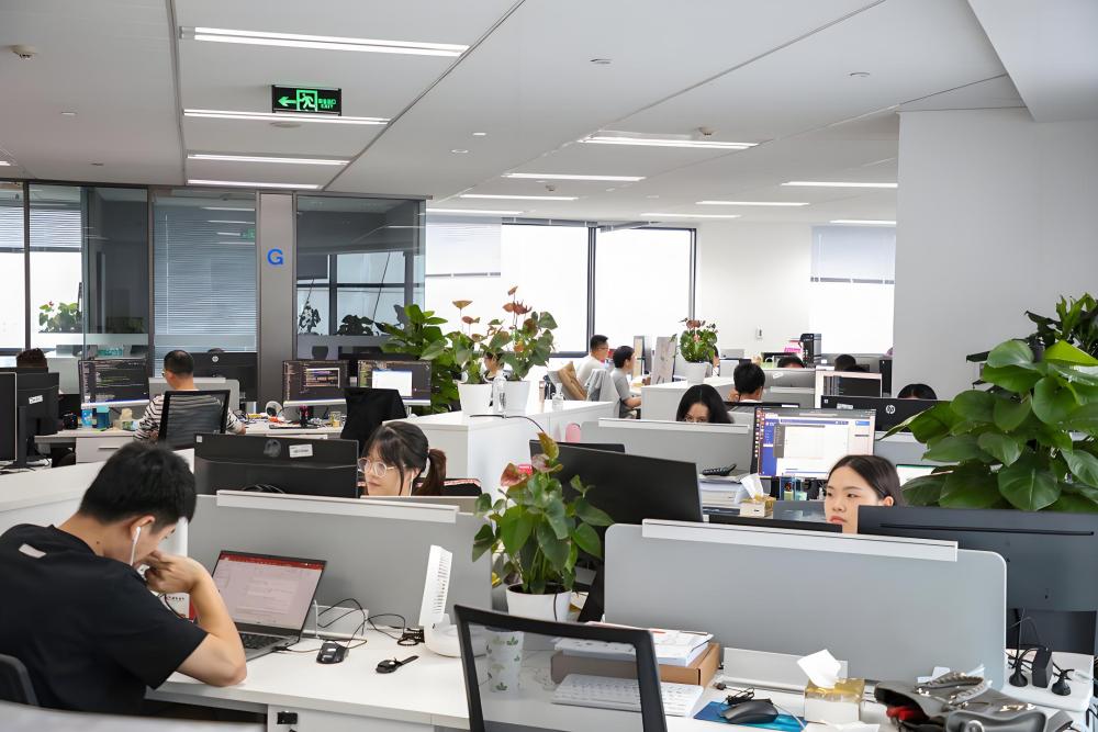 Infusing New Blood to Propel the Crane Equipment Wholesale Business to New Heights