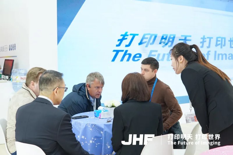 1743994432767702050714853376.jpg 图片