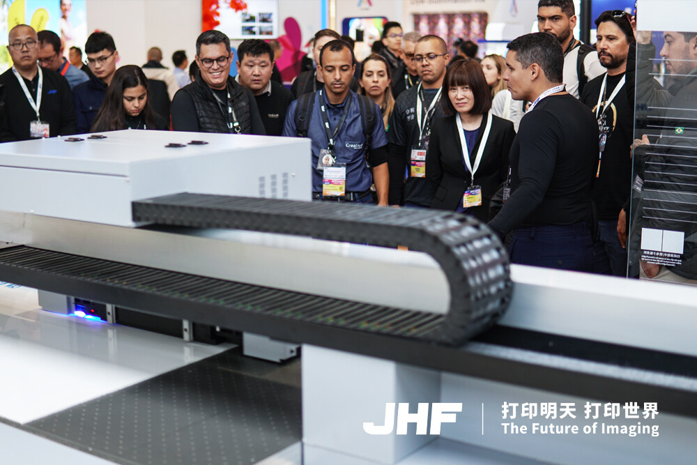 南米エージェントチームは中国でのJinhongfengの旅に出発