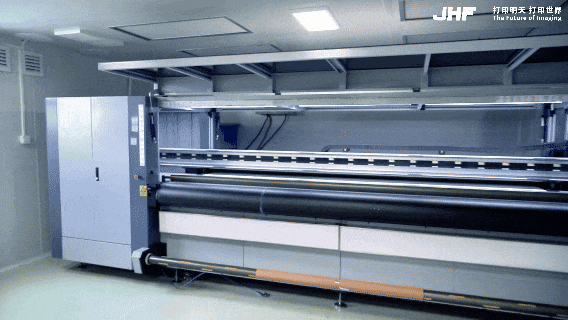 静かな水は深く流れ、竹が背を伸ばすように：金亨峰の 