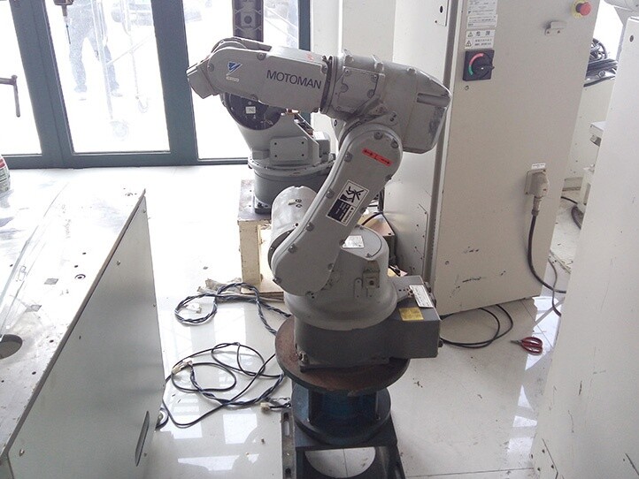 中古産業用ロボット