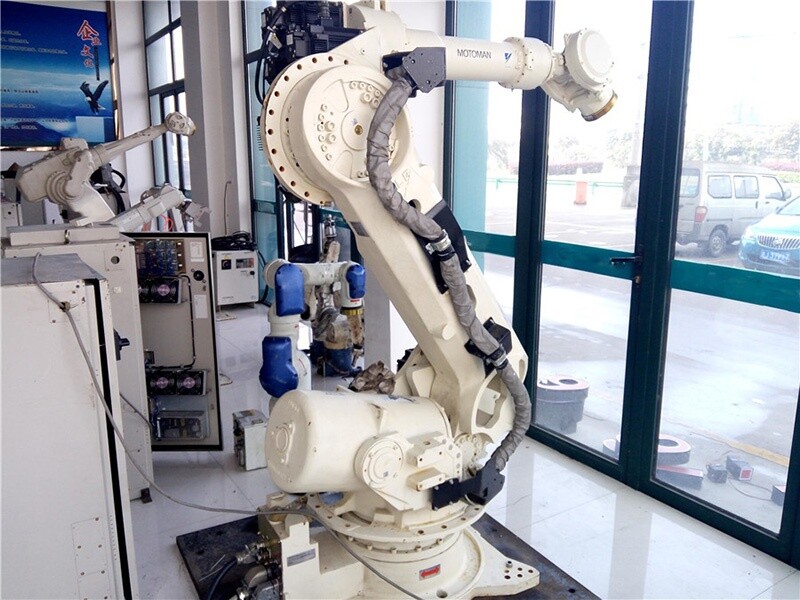 中古産業用ロボット