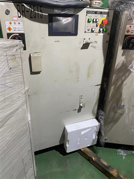 ES200/XRC 中古安川ロボット