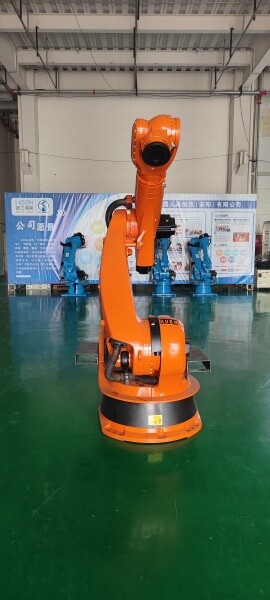 KR150 中古KUKAロボット