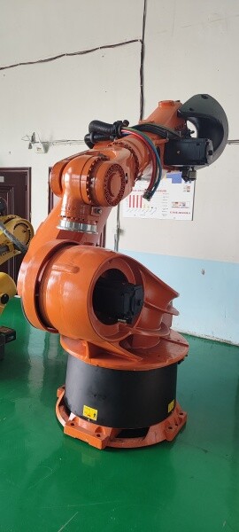 KR500-L420 中古KUKAロボット