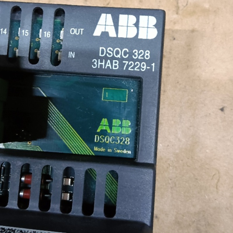 DSQC328 中古のロボット部品