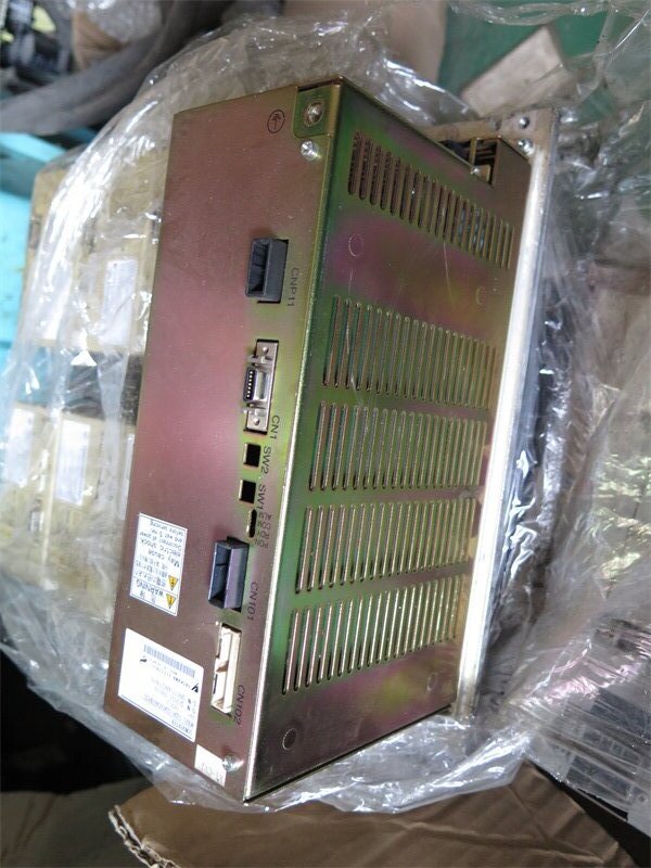 SGDR-C0A080A01BY22 中古のロボット部品