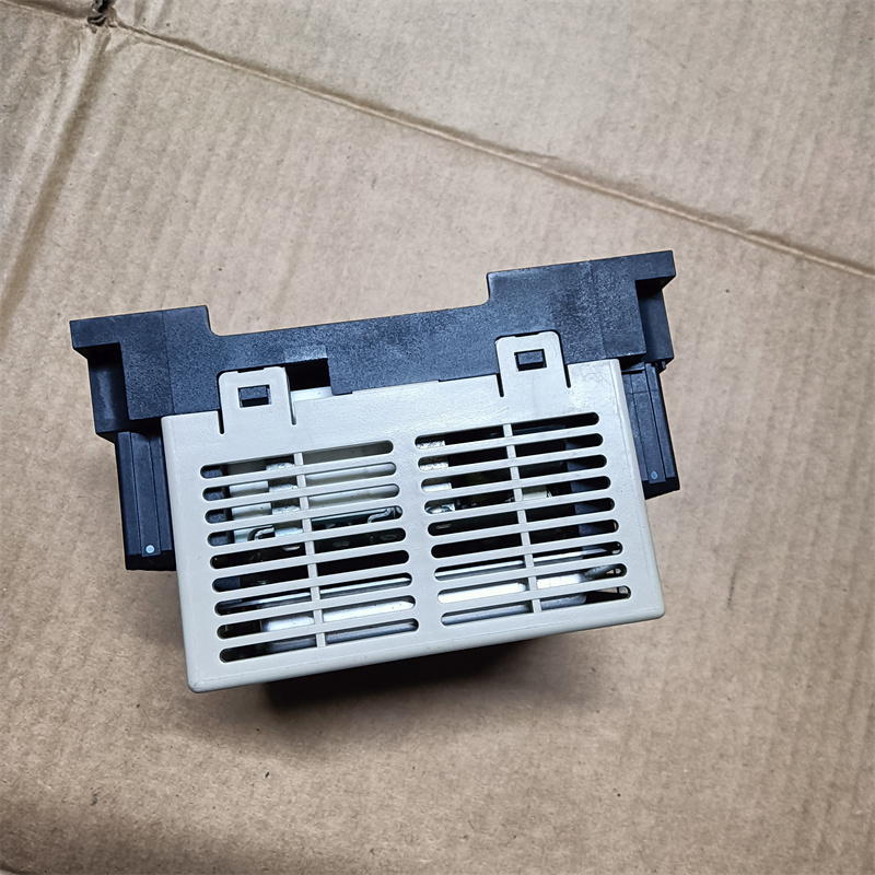 SGDR-SDA710A01BY25 中古のロボット部品