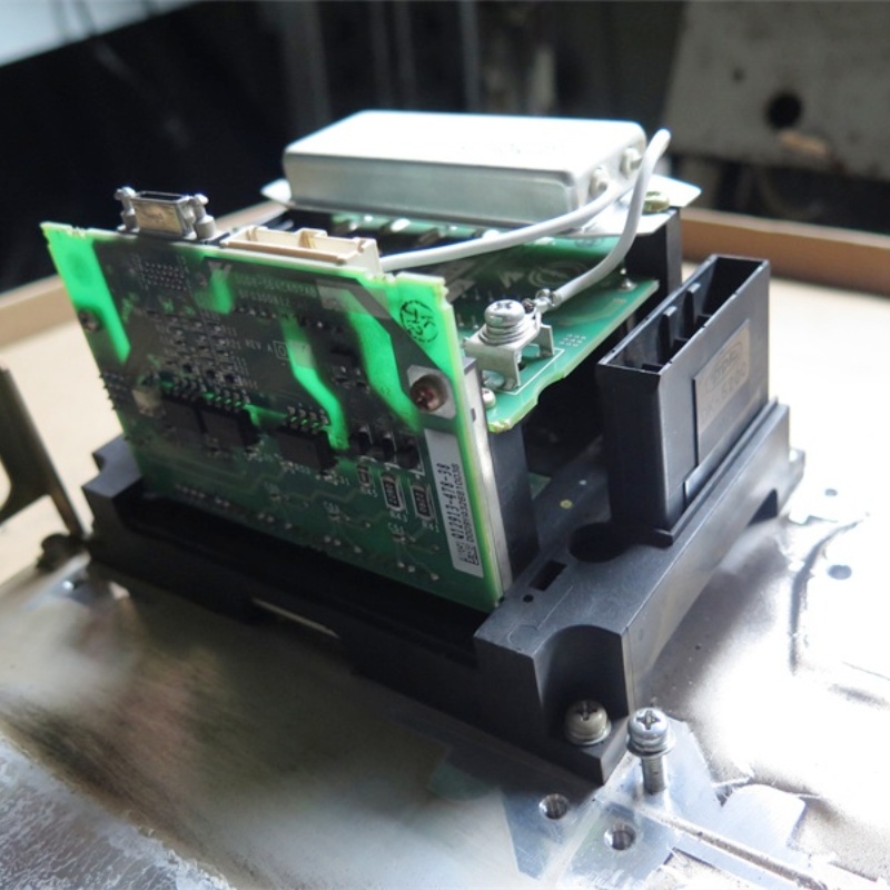 SGDR-SDACB350AAB 中古のロボット部品