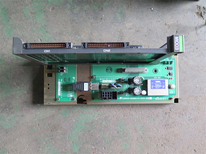JANCD-MIO03 JARCR-XEB01-1 JARCR-XEB01-2 中古のロボット部品