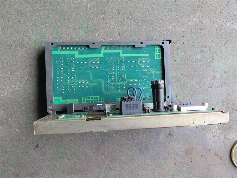 JANCD-MIO03 JARCR-XEB01-1 JARCR-XEB01-2 中古のロボット部品