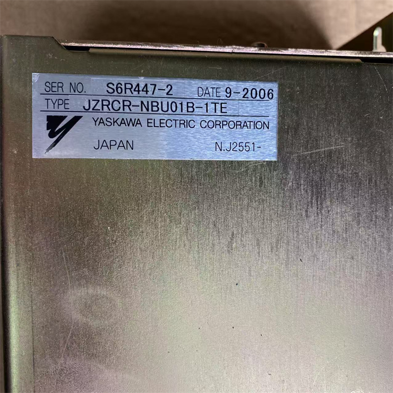 JZRCR-NBU01B-1TE 中古のロボット部品