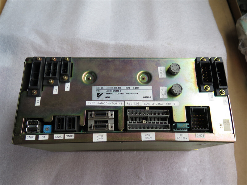 JZRCR-NTU04C-3 中古のロボット部品