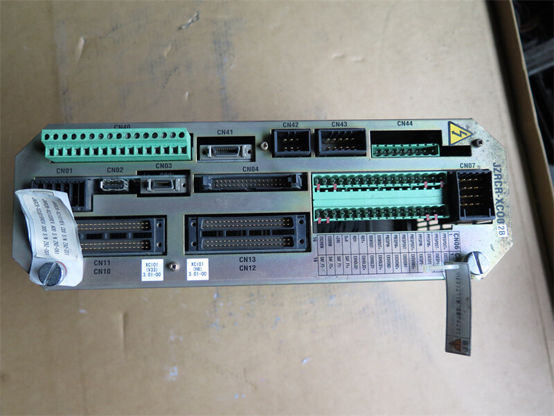 JZRCR-XC002B 中古のロボット部品