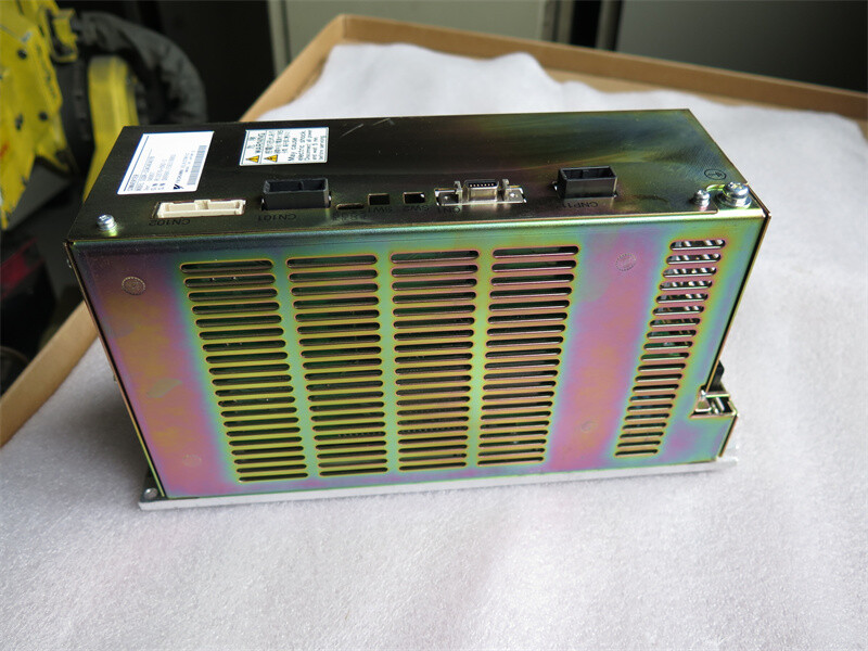 SGDR-C0A040A01B  新品ロボット部品