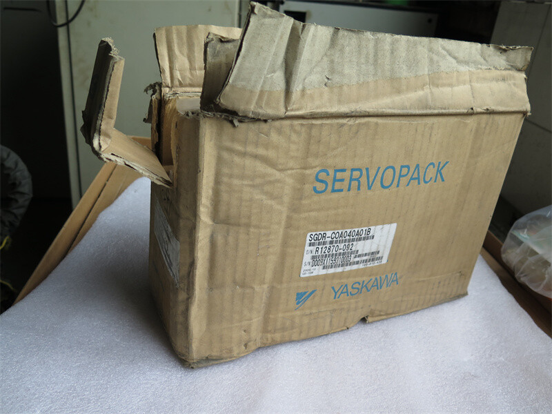 SGDR-C0A040A01B  新品ロボット部品