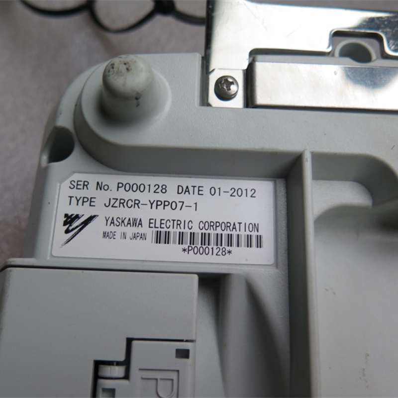 JZRCR-YPP07-1 中古ティーチペンダント