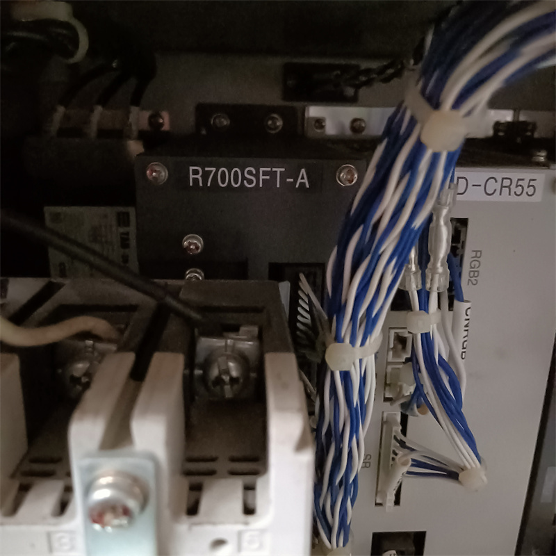 R700SFT-A 中古三菱ロボット部品