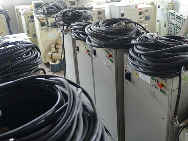 Used industrial robots