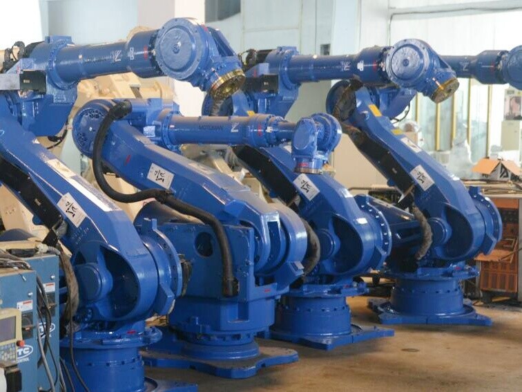 Used industrial robots