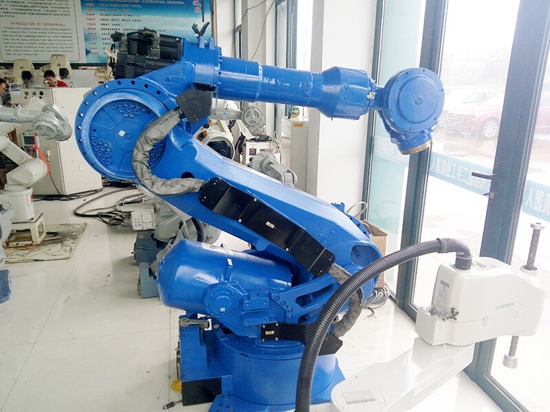 Used industrial robots