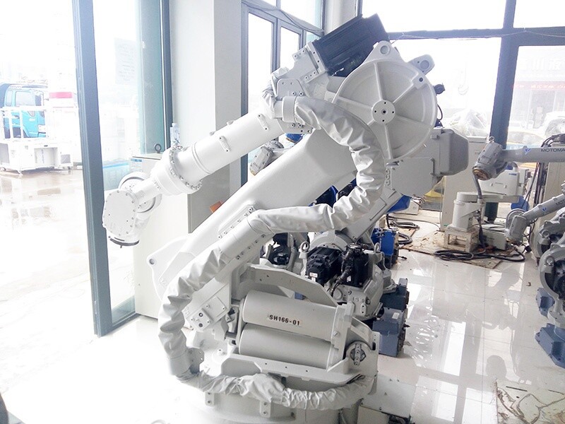 Used industrial robots
