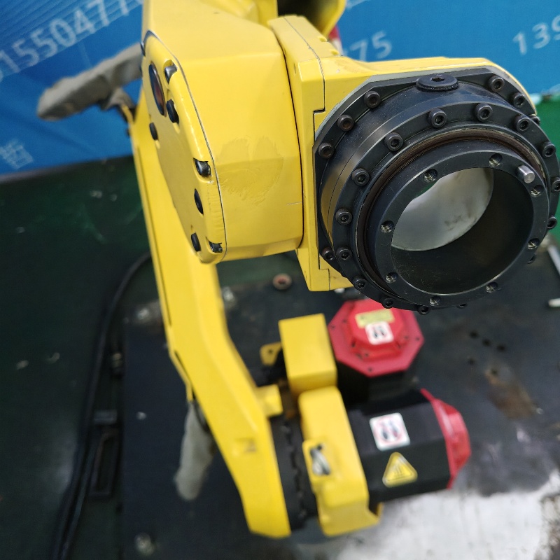 100iC-12 Used Fanuc robot