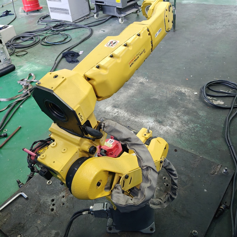 100iC-12 Used Fanuc robot