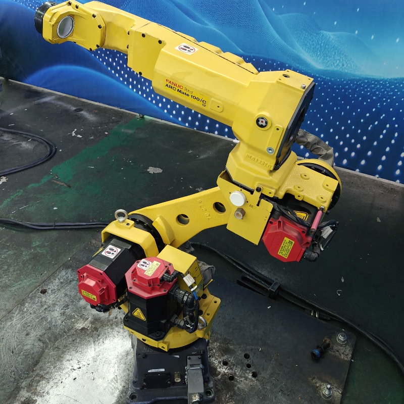 100iC-12 Used Fanuc robot