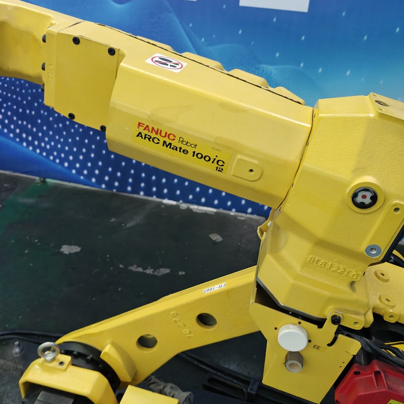 100iC-12 Used Fanuc robot