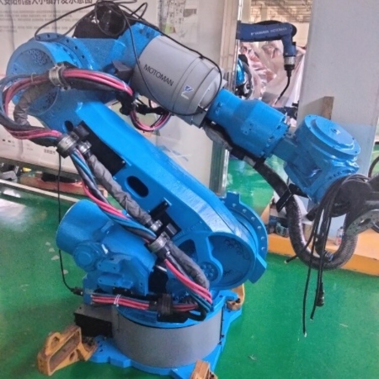 ES200N Used Yaskawa Robot
