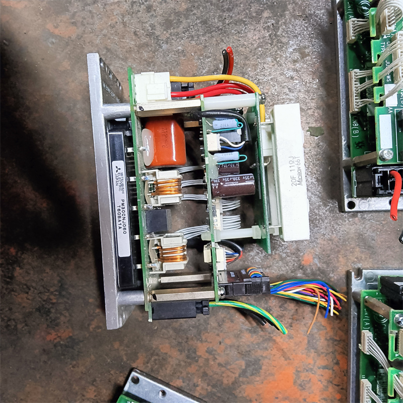 JUSP-WSCD10AA Used robot parts