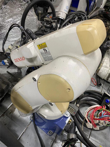 VS-6556M-B Used DENSO Robot