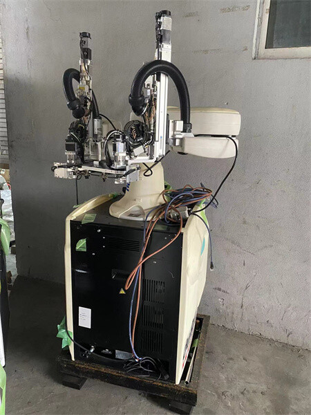 WD002NA201 Middle-Aged Kawasaki Robot