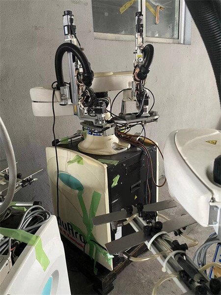 WD002NA201 Middle-Aged Kawasaki Robot