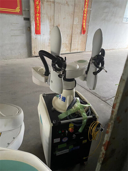 WD002NA202 Ancient Kawasaki Robot