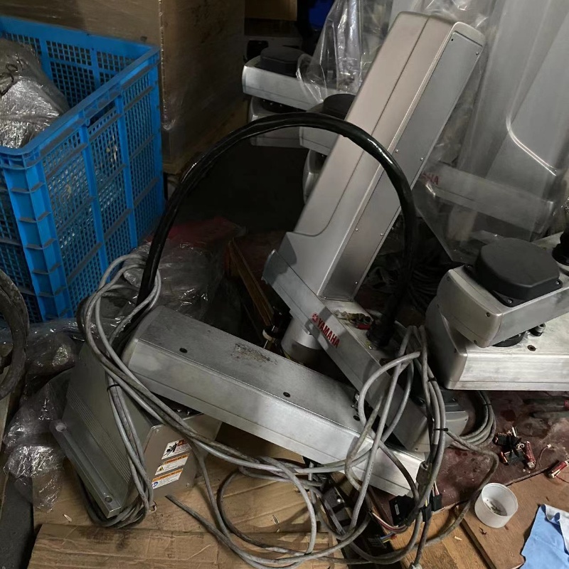 YK800XG Yamaha Ancient Robot